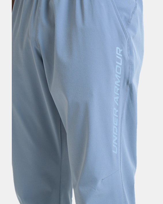 Men's UA Launch Pants in Gray image number 7